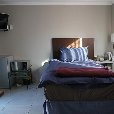 Zen Bnb Sandton Esterno foto
